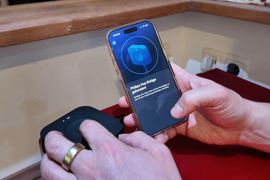 Philips Hue Bridge Pro Einrichtung in der Hue App auf einem Smartphone Schritt für Schritt und App hat Hue Bridge Pro gefunden
